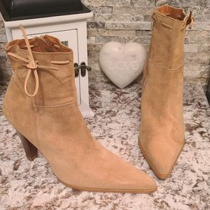 SUEDE BOOTS
